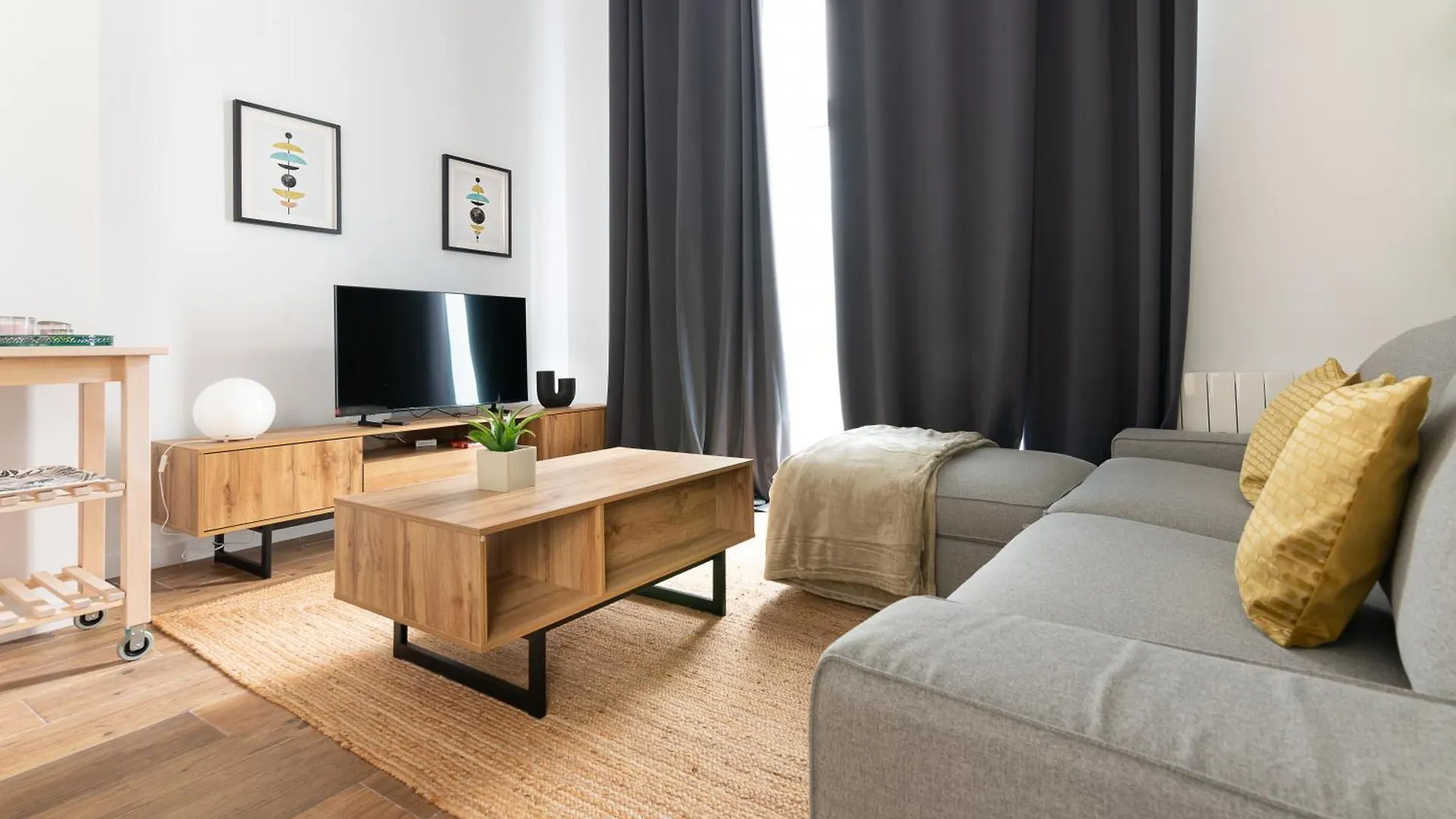 Bajo A Estrenar En El Centro De Santander Apartment 0*,  Spain